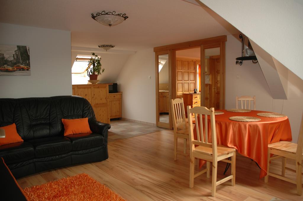 Álom Kuckó Apartman Zalaegerszeg Quarto foto